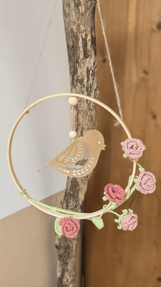 Un Oiseau et des fleurs 
